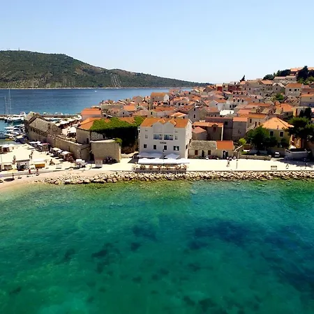 Guest house Adria 2 *